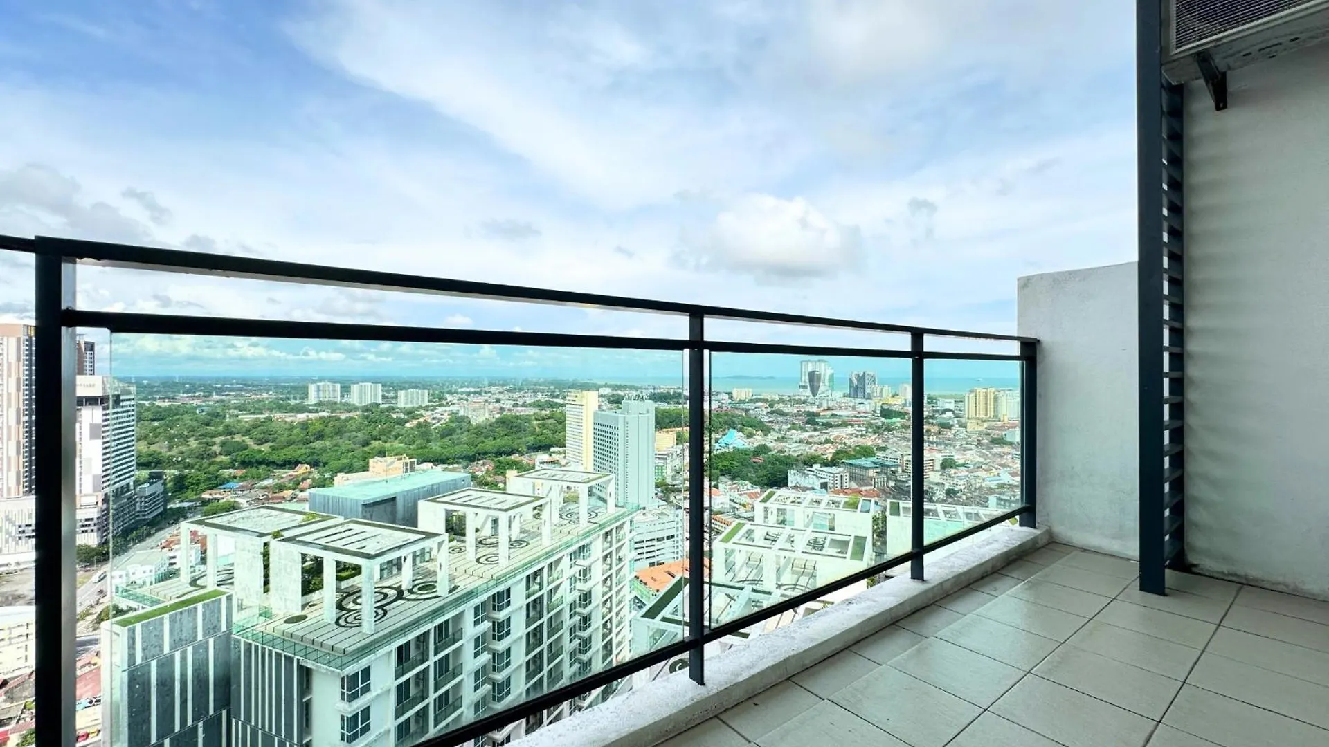 Melaka The Shores Residences City Centre By Beestay Apartment